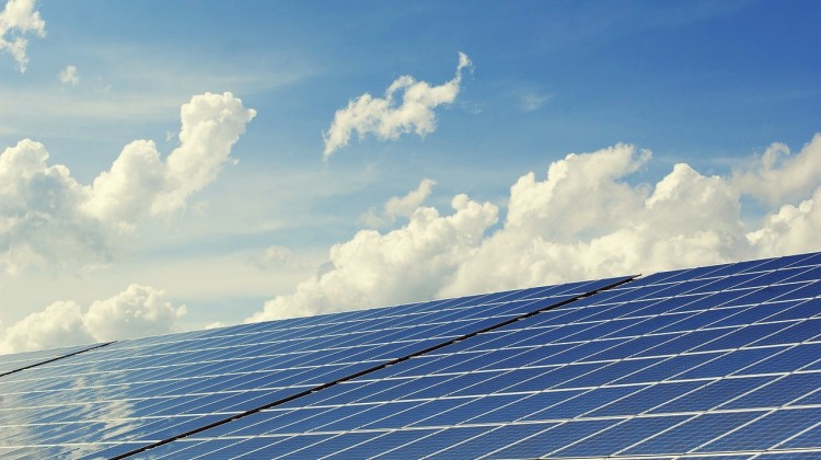 (Niet zo) briljante uitvindingen door de jaren heen: van zonnepaneel tot good old Rolykit