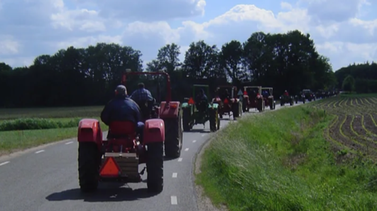 Samen met andere trekkerliefhebbers omgeving Gorssel verkennen