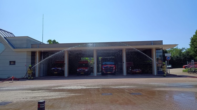 Brandweer Lochem maakt ereteken voor jaarlijkse herdenking