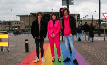 Regenboogpad Zutphen geopend: 'Strijden voor gelijkwaardigheid'