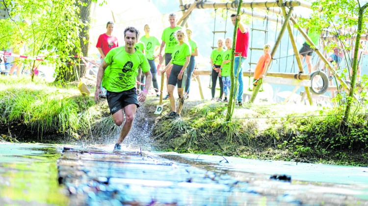 Klaar voor modder, teamwork en een flinke dosis plezier? De Graaf Obstacle Run komt eraan!