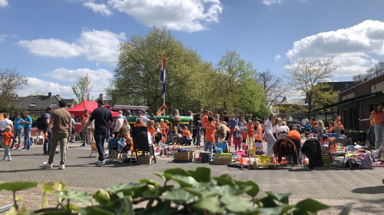 Zonnige Koningsdag in gemeente Lochem
