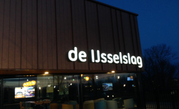 'IJsselslag laat zwemvereniging opdraaien voor verlies'