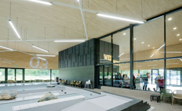 Gemeente trekt handen af van zwembadruzie