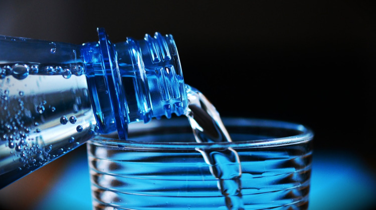 Drinkwatercampagne in buitenzwembad Coldenhove Eerbeek