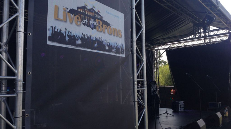Live at the Brons niet meer gratis