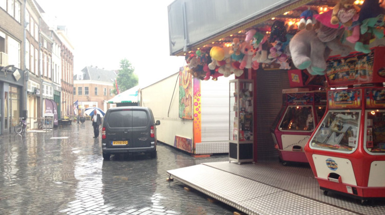 "De Zutphense kermis is lelijk en geeft lawaai. Doe het weg"