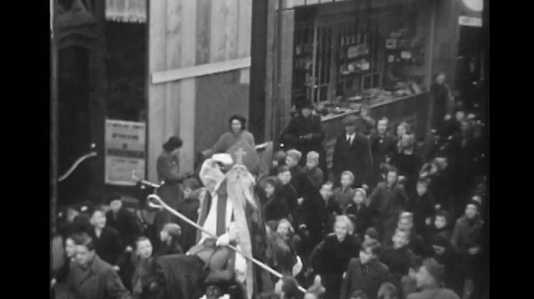 Nostalgie! Zo kwam Sinterklaas in 1940 aan in Zutphen