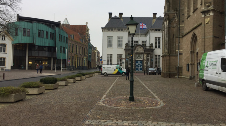 College heeft alternatief gevonden voor parkeren 's Gravenhof