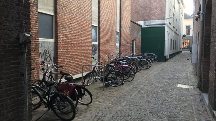 'Openbaar toilet in Lombardsteeg is de beste optie'